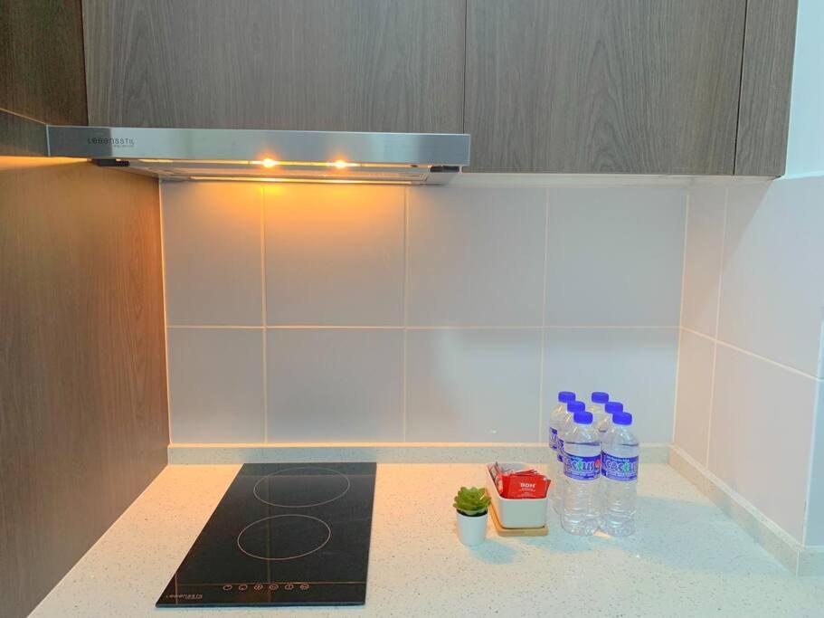 Netflix 2 Bedroom Troika Kota Bharu Homestay 1812 Экстерьер фото