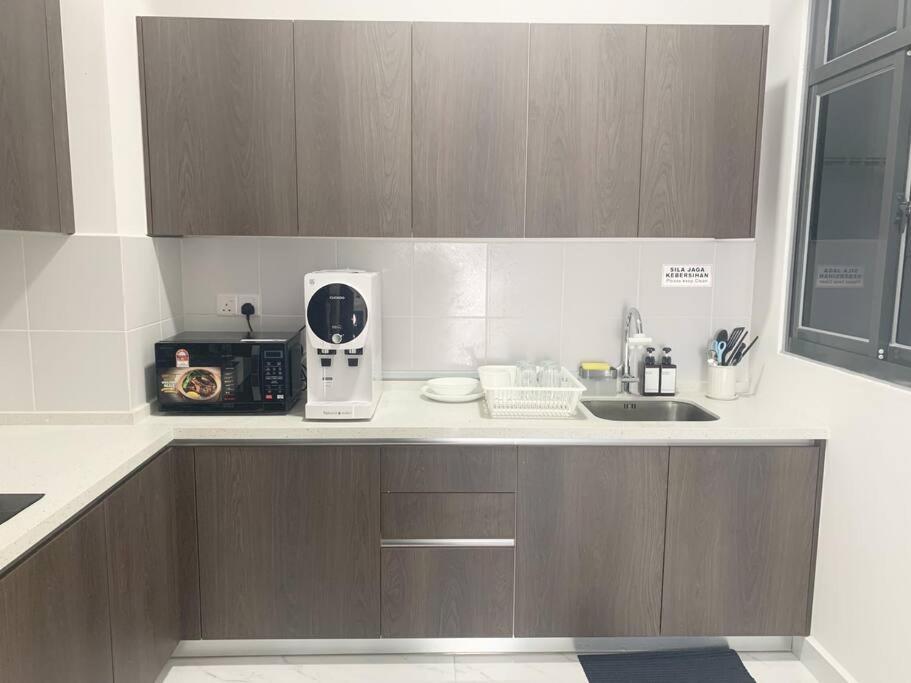 Netflix 2 Bedroom Troika Kota Bharu Homestay 1812 Экстерьер фото